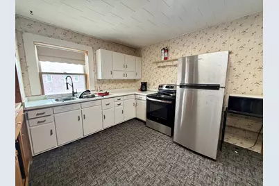 110 Main Street N, Bird Island, MN 55310 - Photo 40