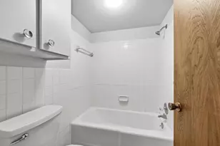 709 11th Ave S, Minneapolis, MN 55415 - Photo 16