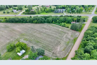 557 222nd Street E, Saint Cloud, MN 56301 - Photo 4