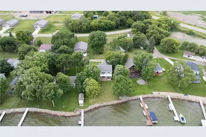 44114 Outlet Beach Road, Pelican Rapids, MN 56572 - Photo 4