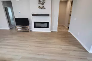 4852 Airlake Dr, Woodbury, MN 55129 - Photo 4