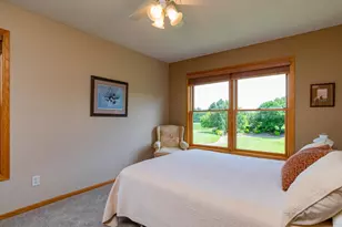 10610 Pinnacle Way, Woodbury, MN 55129 - Photo 32