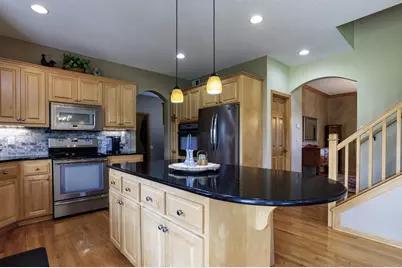 10610 Pinnacle Way, Woodbury, MN 55129 - Photo 8