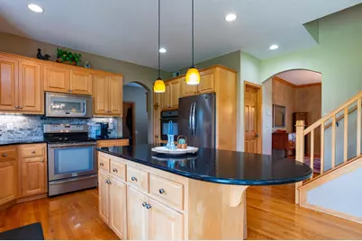 10610 Pinnacle Way, Woodbury, MN 55129 - Photo 6