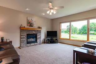 10610 Pinnacle Way, Woodbury, MN 55129 - Photo 14
