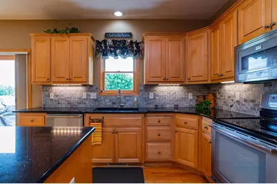 10610 Pinnacle Way, Woodbury, MN 55129 - Photo 8