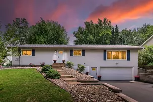 7844 Conroy Way, Inver Grove Heights, MN 55076 - Photo 2