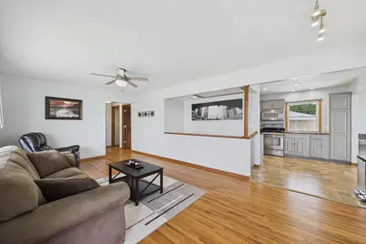 8485 Granada Avenue S, Cottage Grove, MN 55016 - Photo 6