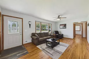 8485 Granada Ave S, Cottage Grove, MN 55016 - Photo 4