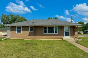 8485 Granada Ave S, Cottage Grove, MN 55016 - Photo 2