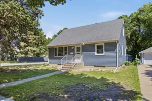 1102 1st St S, Moorhead, MN 56560 - Photo 32