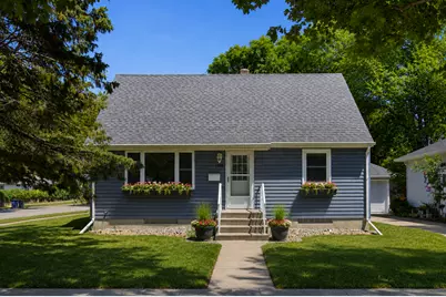 1102 1st Street S, Moorhead, MN 56560 - Photo 2