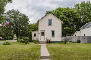 924 3rd Ave NE, Brainerd, MN 56401 - Photo 1