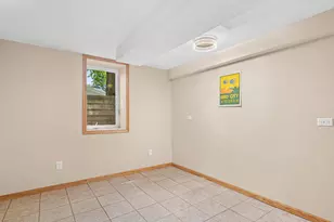 2570 Avon St N, Roseville, MN 55113 - Photo 24