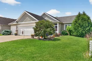 1765 Spruce Meadows Dr SE, Rochester, MN 55904 - Photo 2