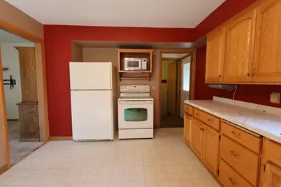 18 S Oregon Avenue, Morris, MN 56267 - Photo 8