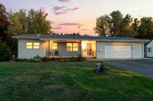 522 3rd St, Mora, MN 55051 - Photo 6