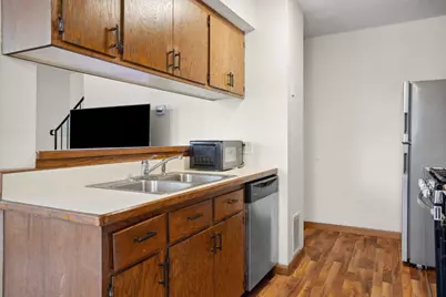 6311 84th Court N, Brooklyn Park, MN 55445 - Photo 6