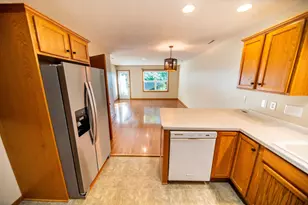 1803 Daniel Ln, Stewartville, MN 55976 - Photo 6