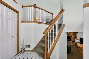 1911 Queens Dr, Woodbury, MN 55125 - Photo 4