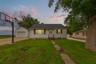531 1st Street SW, New Richland, MN 56072 - Photo 1