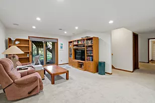 7600 Eileen St, Eden Prairie, MN 55346 - Photo 26