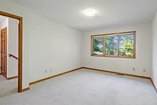 7600 Eileen St, Eden Prairie, MN 55346 - Photo 38