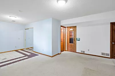 7600 Eileen Street, Eden Prairie, MN 55346 - Photo 34