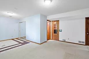 7600 Eileen St, Eden Prairie, MN 55346 - Photo 34