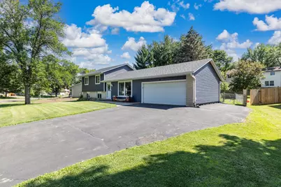 7686 Ivystone Avenue S, Cottage Grove, MN 55016 - Photo 2