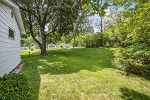 2925 Kyle Ave N, Golden Valley, MN 55422 - Photo 26
