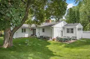 2925 Kyle Ave N, Golden Valley, MN 55422 - Photo 28