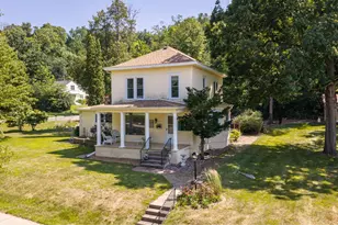 201 W Colvill St, Cannon Falls, MN 55009 - Photo 2