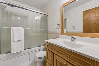 14810 Lloyds Drive, Minnetonka, MN 55345 - Photo 20