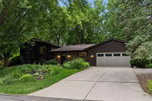 14810 Lloyds Dr, Minnetonka, MN 55345 - Photo 42