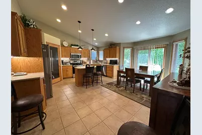 607 13th Avenue N, Moorhead, MN 56560 - Photo 10