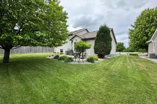 607 13th Ave N, Moorhead, MN 56560 - Photo 6