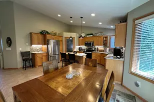 607 13th Ave N, Moorhead, MN 56560 - Photo 10
