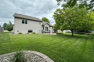 607 13th Ave N, Moorhead, MN 56560 - Photo 4