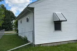 611 13th St NE, Austin, MN 55912 - Photo 14