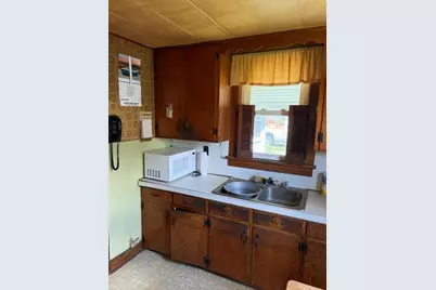 611 13th Street NE, Austin, MN 55912 - Photo 10