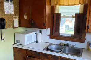 611 13th St NE, Austin, MN 55912 - Photo 10