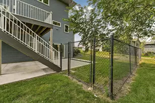 4275 Stone Crest Ln NE, Rochester, MN 55906 - Photo 4