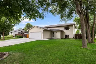 9430 Hale Ave S, Cottage Grove, MN 55016 - Photo 2
