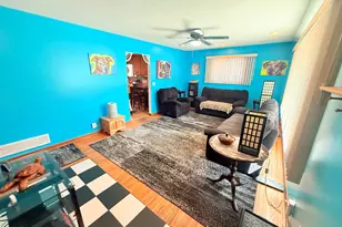 2055 English St, Maplewood, MN 55109 - Photo 2