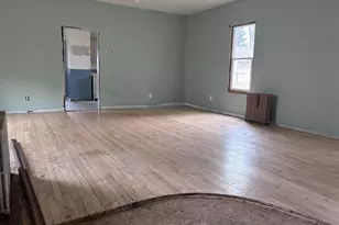 3921 5th Ave E, Hibbing, MN 55746 - Photo 2