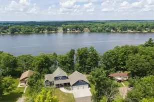 18465 N Lake Ln, Pine City, MN 55063 - Photo 2