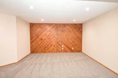 608 37th Avenue S, Moorhead, MN 56560 - Photo 34