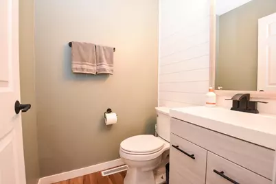 608 37th Avenue S, Moorhead, MN 56560 - Photo 16