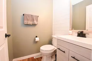 608 37 Ave S, Moorhead, MN 56560 - Photo 16
